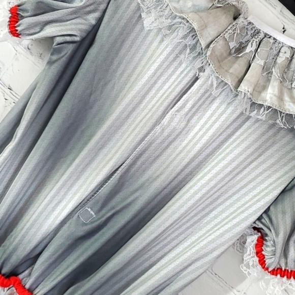 Stephen Kings IT Pennywise the Killer Clown Halloween Costume Dress Junior Sz XL - Picture 14 of 17